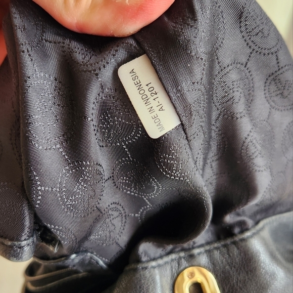 MICHAEL KORS LEATHER BAG - Picture 10 of 13